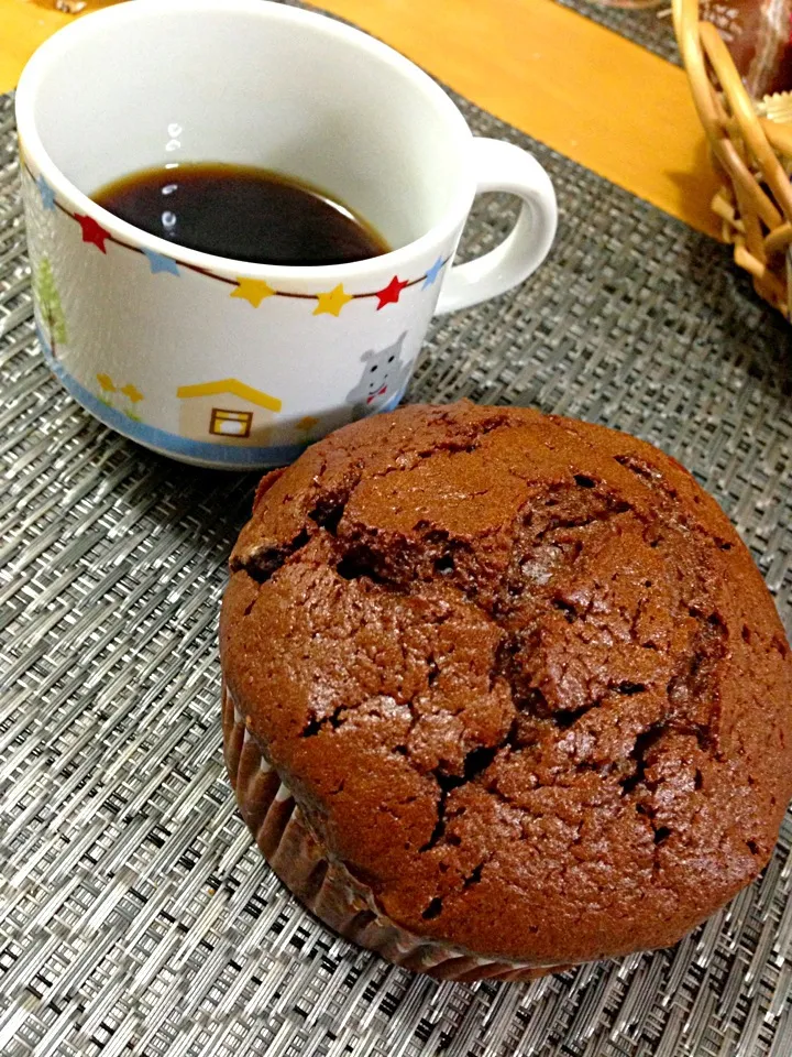 Café com muffin de Chocolate!!!☕🍩|lucia inoueさん