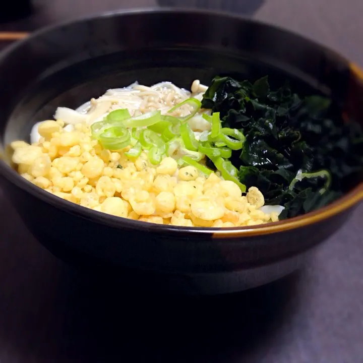 Snapdishの料理写真:Tanuki udon|Ash Maxwellさん