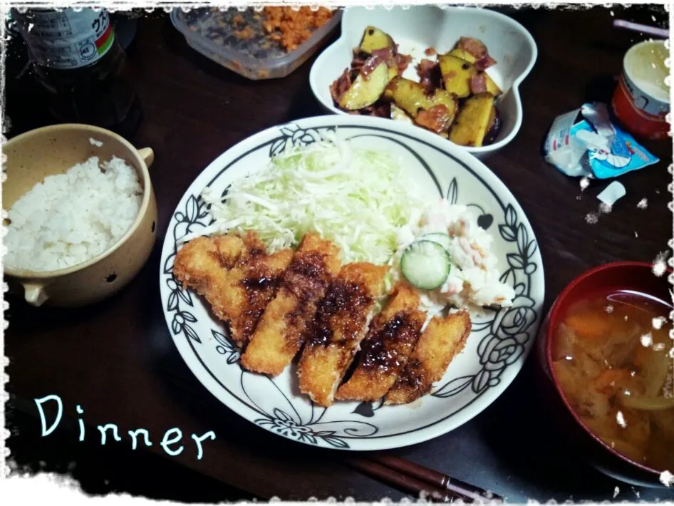 とんかつ♡ポテトサラダ♡薩摩芋とベーコンの炒め物♡|ゆきさん