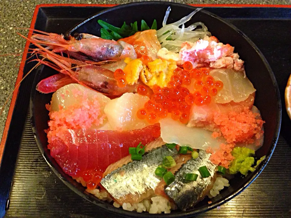 ぐっさん家で紹介された海鮮丼！|がっちょさん