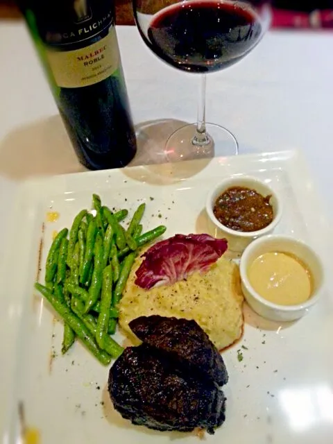 tender steak with argentineen wine  at PAMPAS|korinoさん