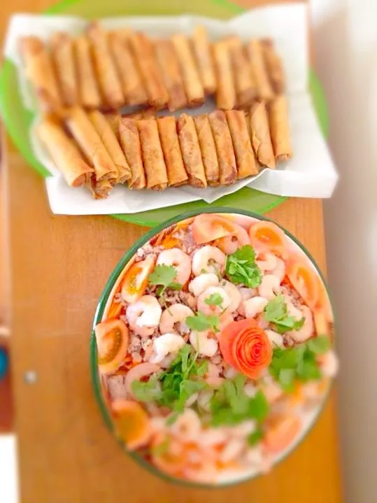 Spring rolls & Seafood Salad|Nini Siliyaさん