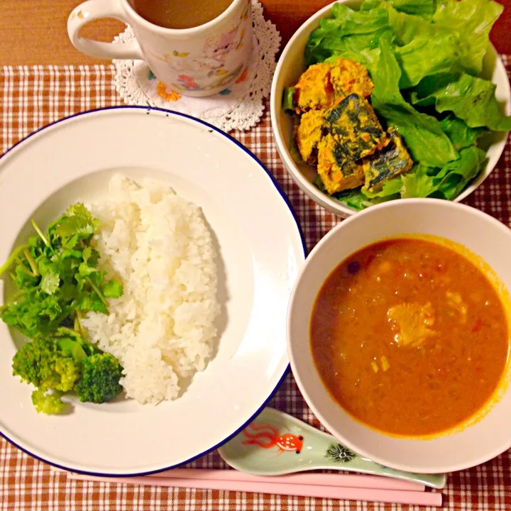 ヨーグルトチキンカレー、かぼちゃサラダ|ぱしこさん