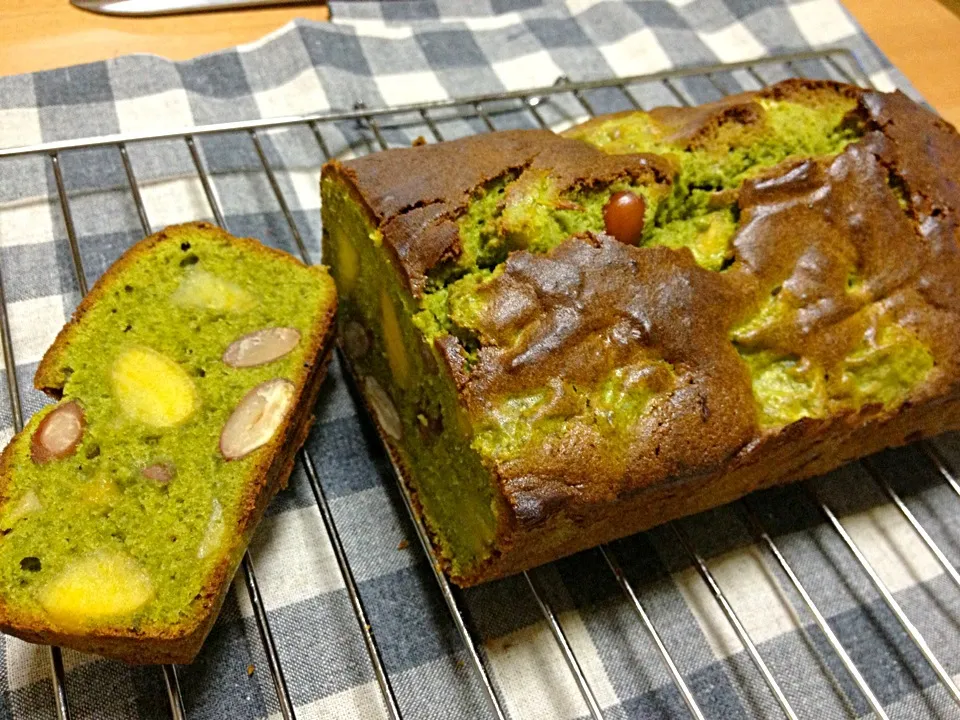 さつまいもと金時豆の抹茶パウンドケーキ|ココアヤさん