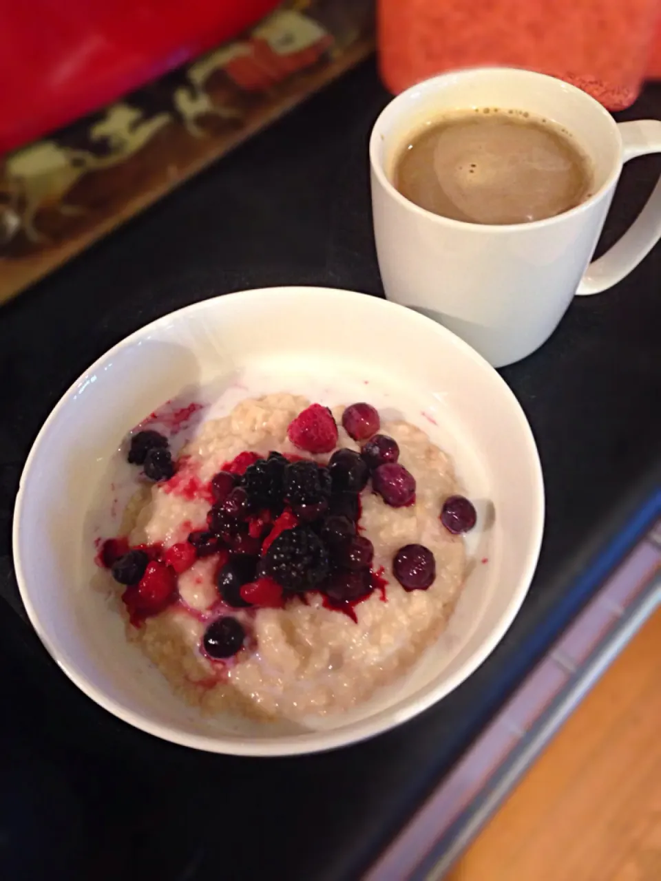 Porridge with mixed berries|kipper's kitchenさん