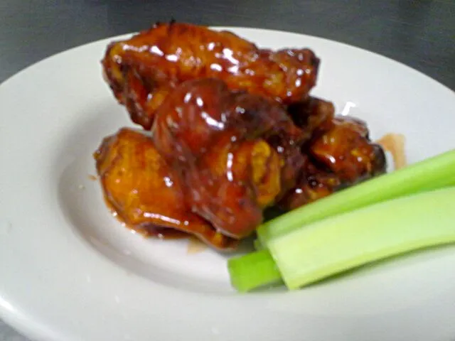 bourbon molasses and hot sauce wings|Justin Hillさん