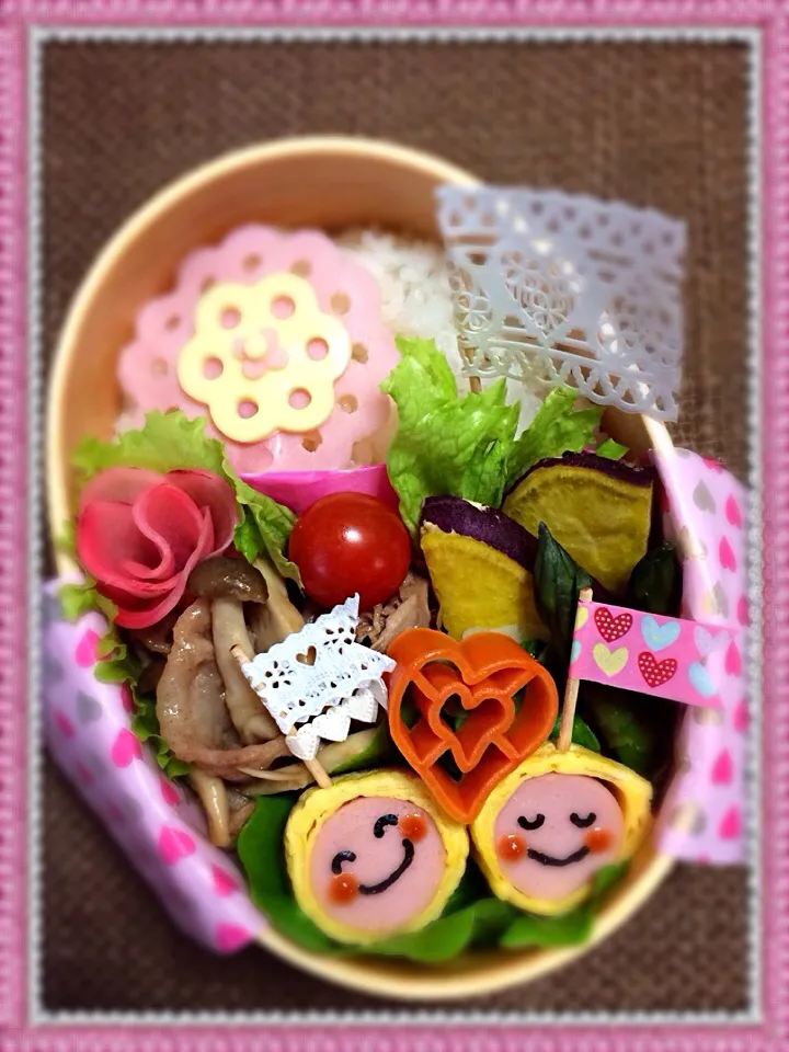 Snapdishの料理写真:ゆっぴーઈ(◕ั◡◕ั)*ﾟ*♡のお弁当『今日はレースで女の子っぽく〜♡(❁´◡`❁)💕』|kumiさん