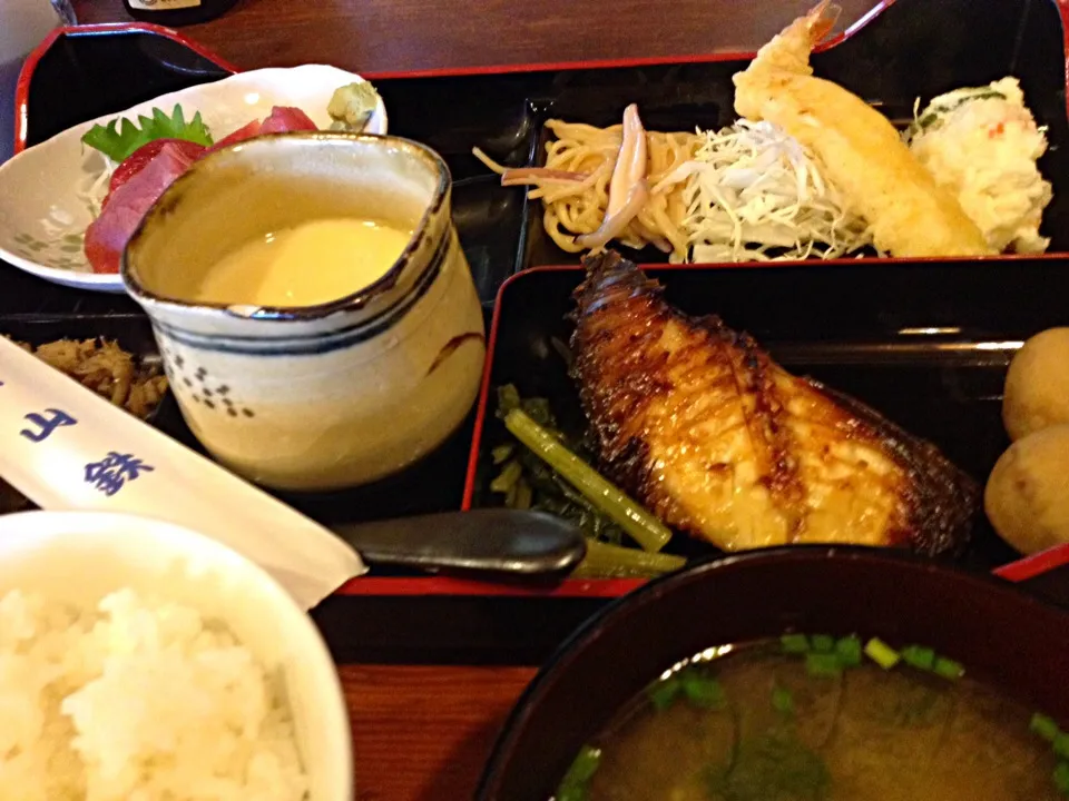 本日のおまかせ定食|ダンディ☆和田さん