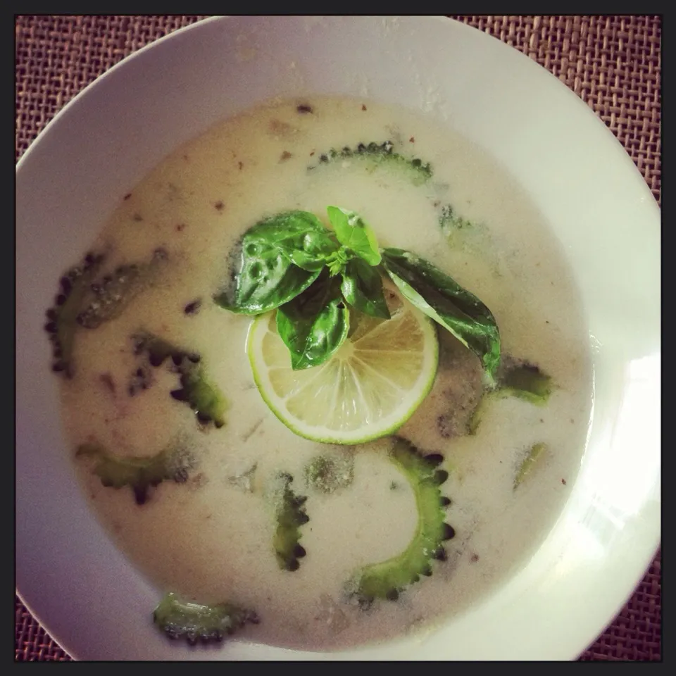 Thai Green Curry Goya Soup|Lauren Komatsuさん