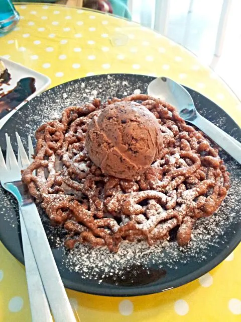 Snapdishの料理写真:funnel cake > <|tewikaさん