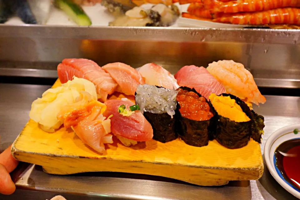 Snapdishの料理写真:立ち食い寿司 吉光 sushi, chef's choice at sushi stand|Magoshi YZ250さん