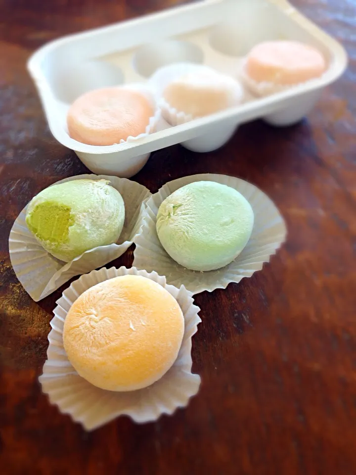 Snapdishの料理写真:Icecream Mochi|happycat^^さん