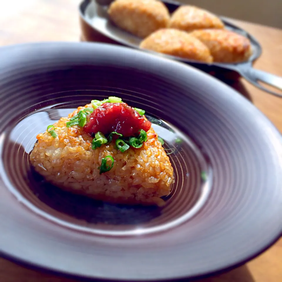 りるのんさんの料理 グリルプレートで買うより安い！あの焼きおにぎり🌸|すずらんさん