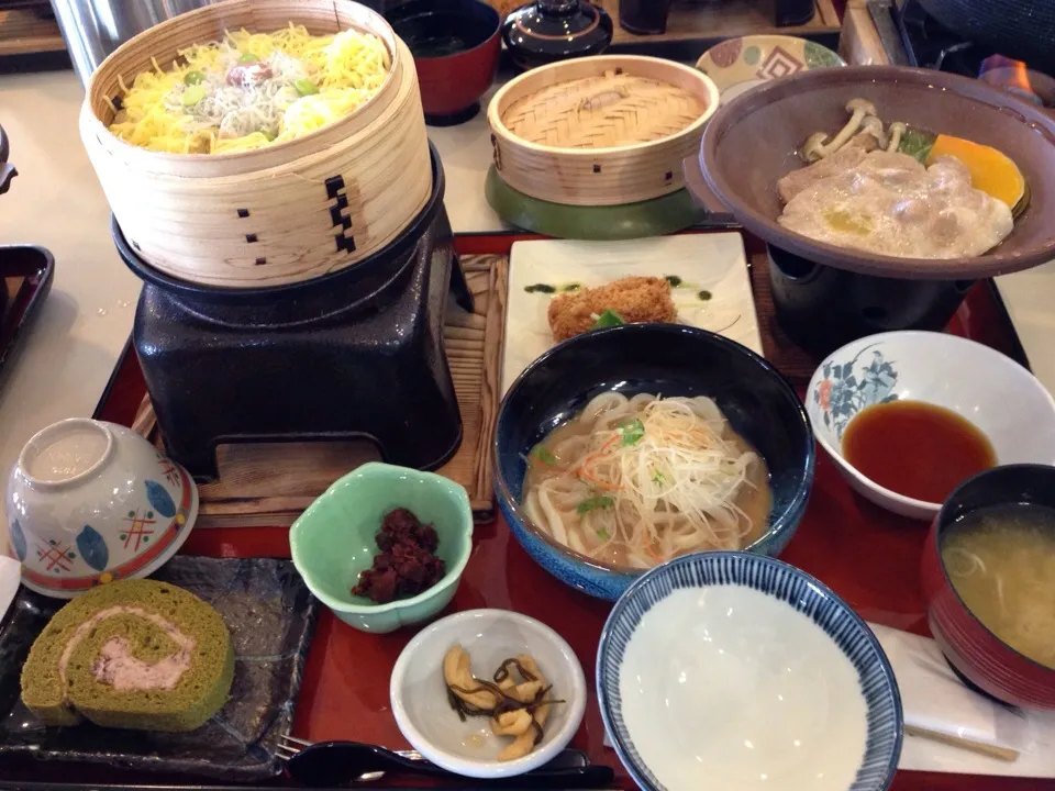 十国峠で昼食です。|まさとさん