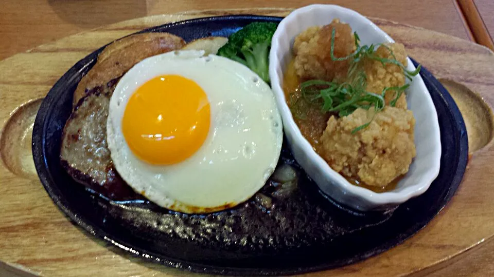 humburg with egg and chicken|joさん