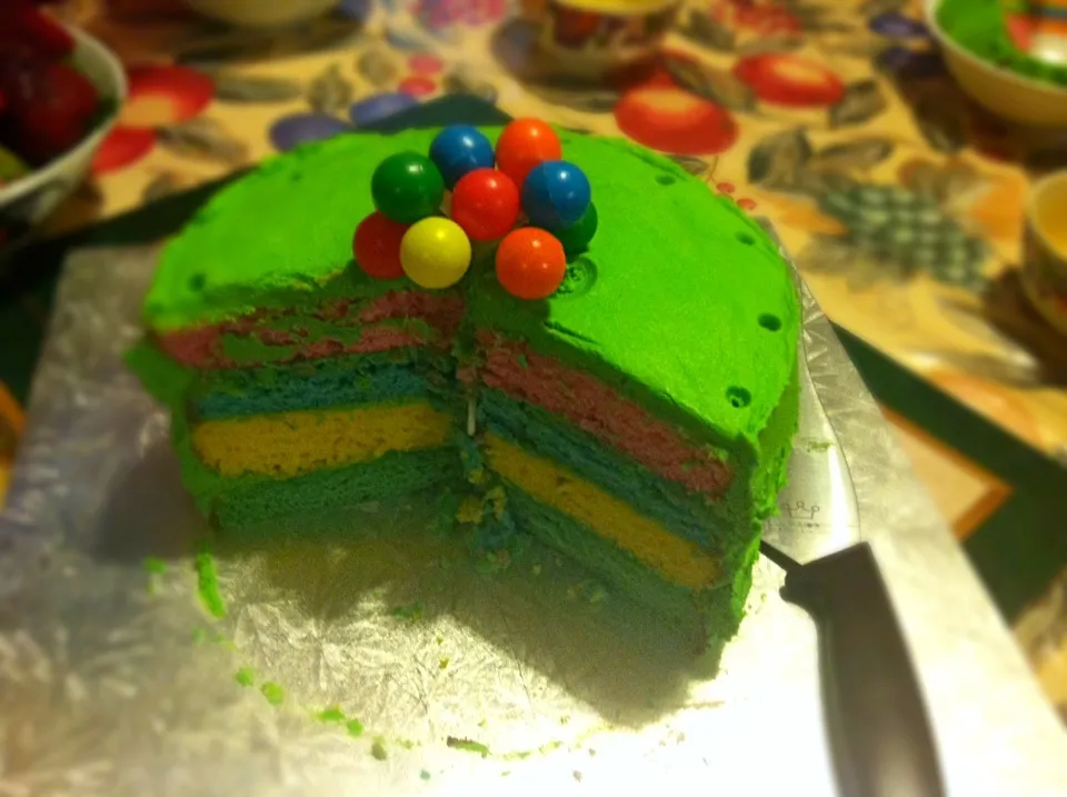 Snapdishの料理写真:Rainbow Layered Birthday Cake|Cora Russell-Murphyさん