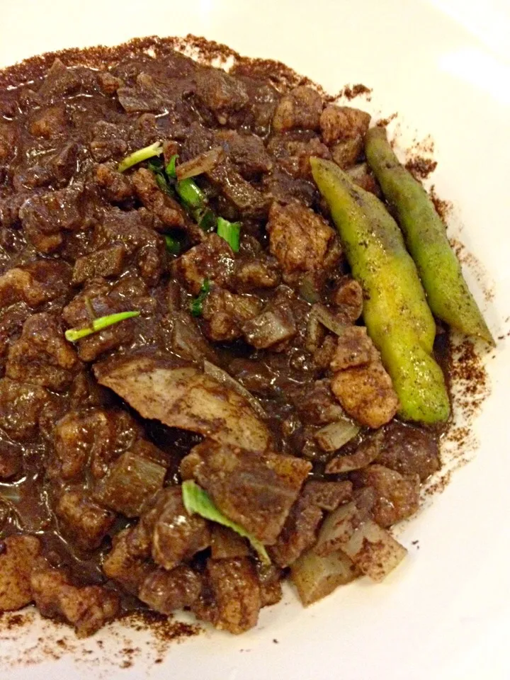 Crispy Dinuguan (Blood Stew)|Rockwell Leeさん