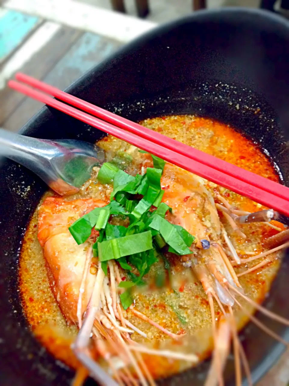 Snapdishの料理写真:Tom yam goong nam khon|Tommy Limさん