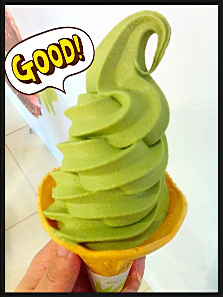 Snapdishの料理写真:greentea ice-cream🍦|꒰✾꒱˚°꒰ben꒱°˚꒰✾꒱さん