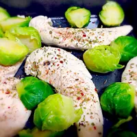 Roast chicken breast with Brussels! So lovely!|AnnZhongさん