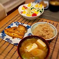 和食(竹の子ご飯・お味噌汁・カジキマグロの本だし焼き)|具志堅由美子さん