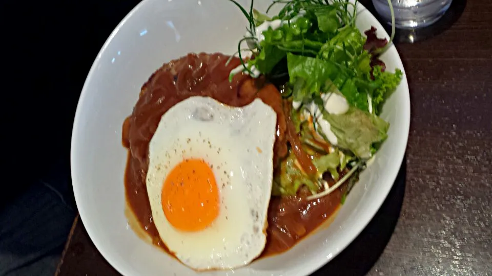 loco-moco humburg with egg from @aloha RESTAURANT|joさん