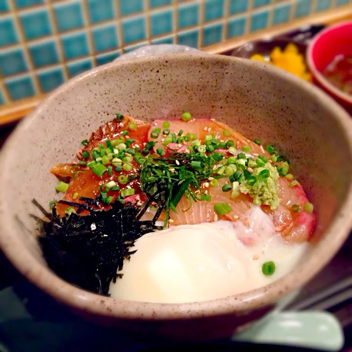 白身魚の漬け丼🐟|おかっぴーさん