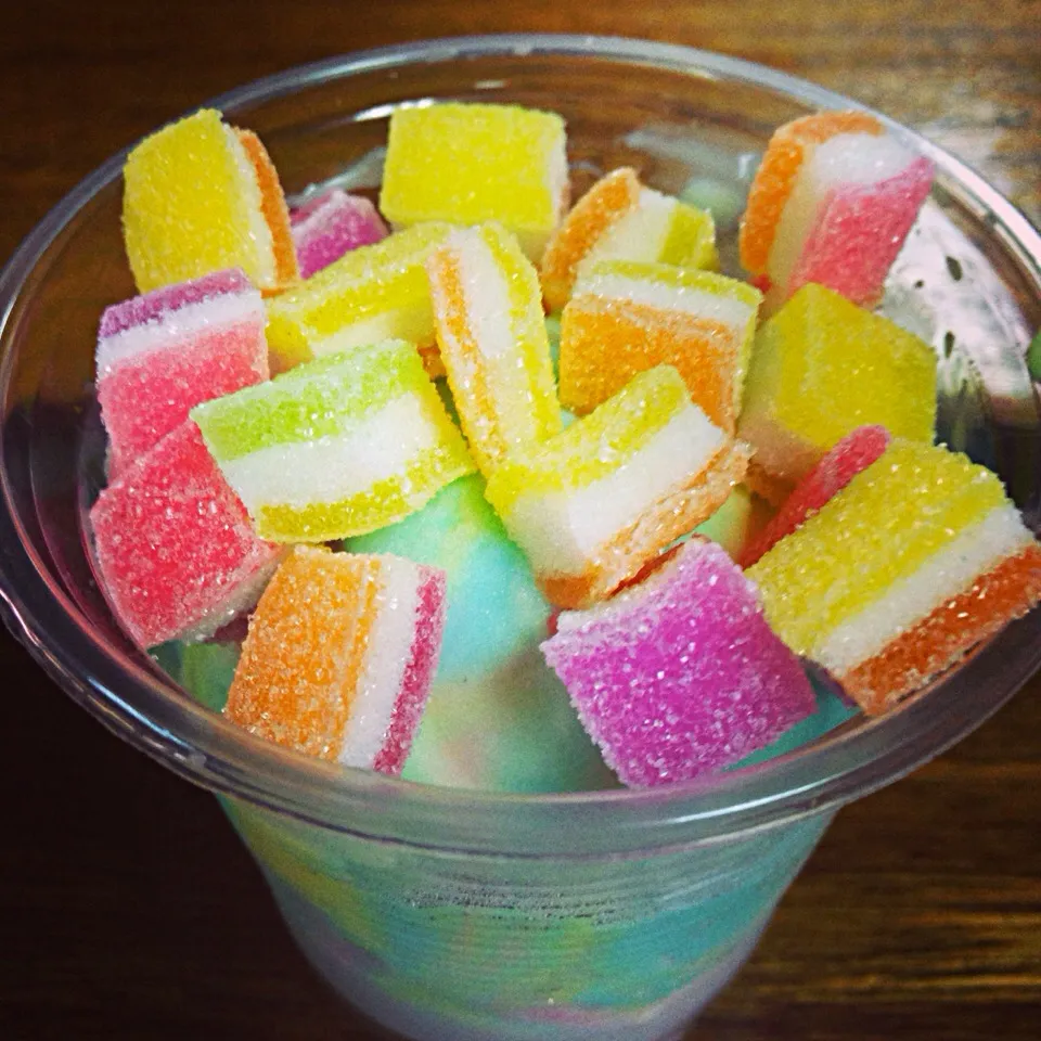 Snapdishの料理写真:Rainbow icecream w/ topping jelly|อิม ยุน อาさん