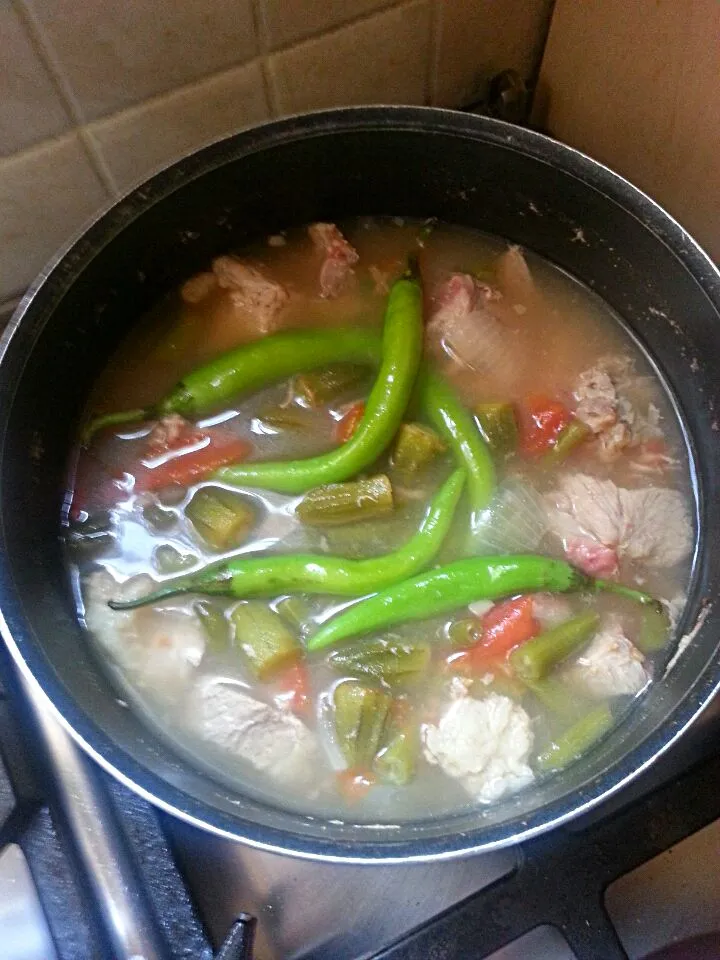 sinigang na baka ( beef with tamarind soup)|GenelynLarenasさん