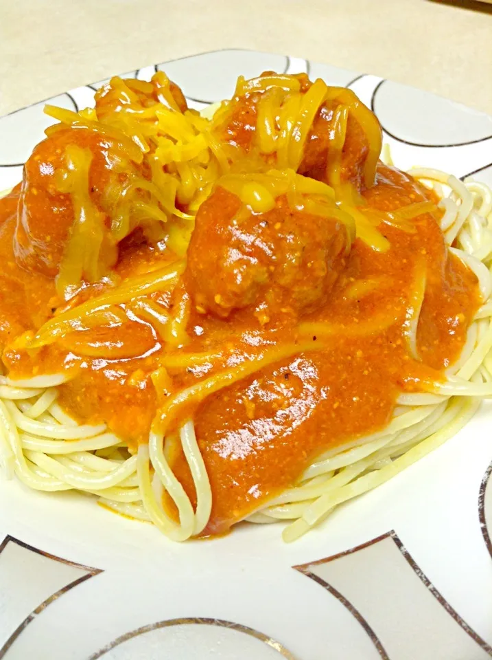 Meatballs spaghetti :)|Ayel Santellaさん