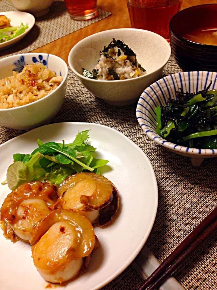 ホタテのバター醤油焼き、鶏ごぼうごはん、など|Sakikoさん