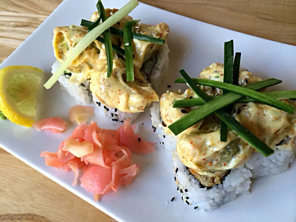 Veg California rolls with Tempura mushrooms and Broccoli and spicy mayo|Sergio Lacuevaさん