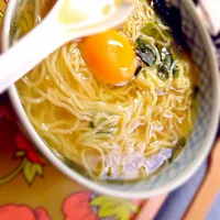 Snapdishの料理写真:旦那手作りワカメラーメン|かわちゃんさん