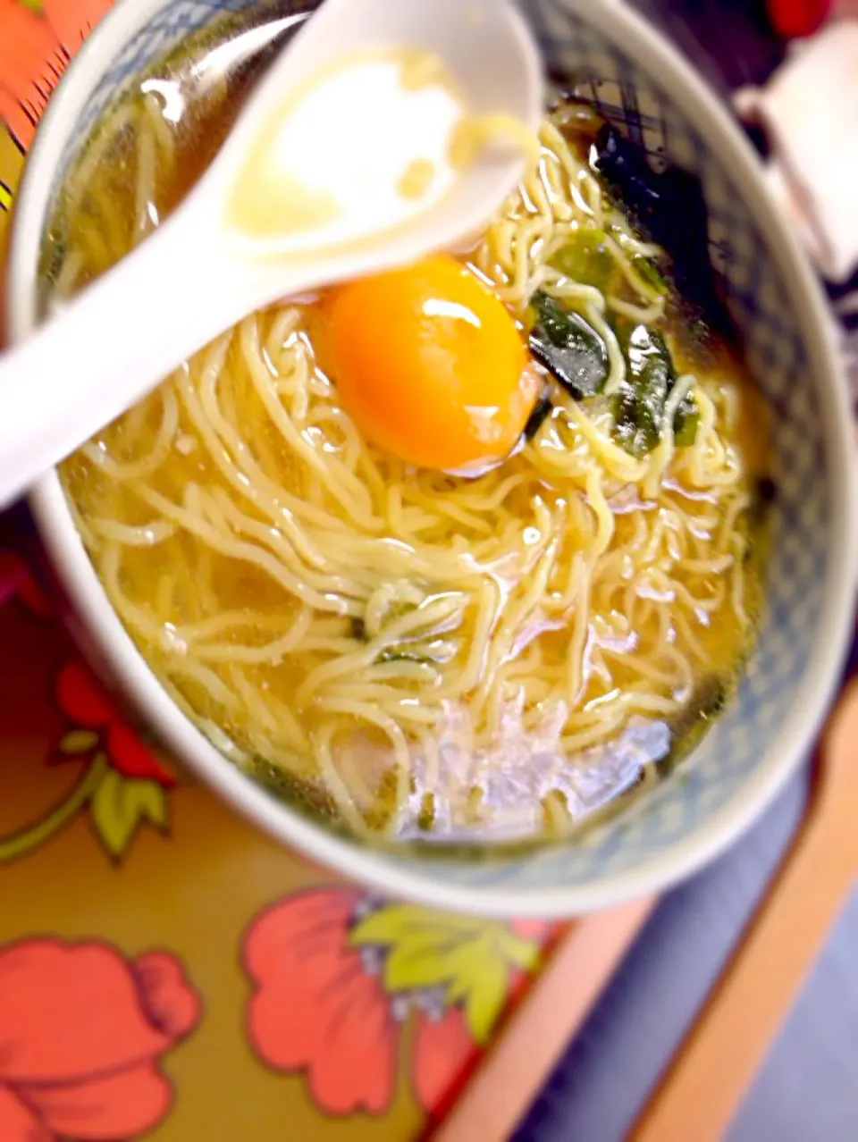 Snapdishの料理写真:旦那手作りワカメラーメン|かわちゃんさん