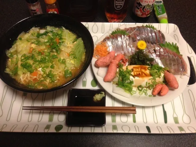 マルちゃん正麺味噌味、鯵のお刺身、焼きたらこ、男奴！ʕ̡̢̡*ϾεϿ*ʔ̢̡̢✨|サソリさん