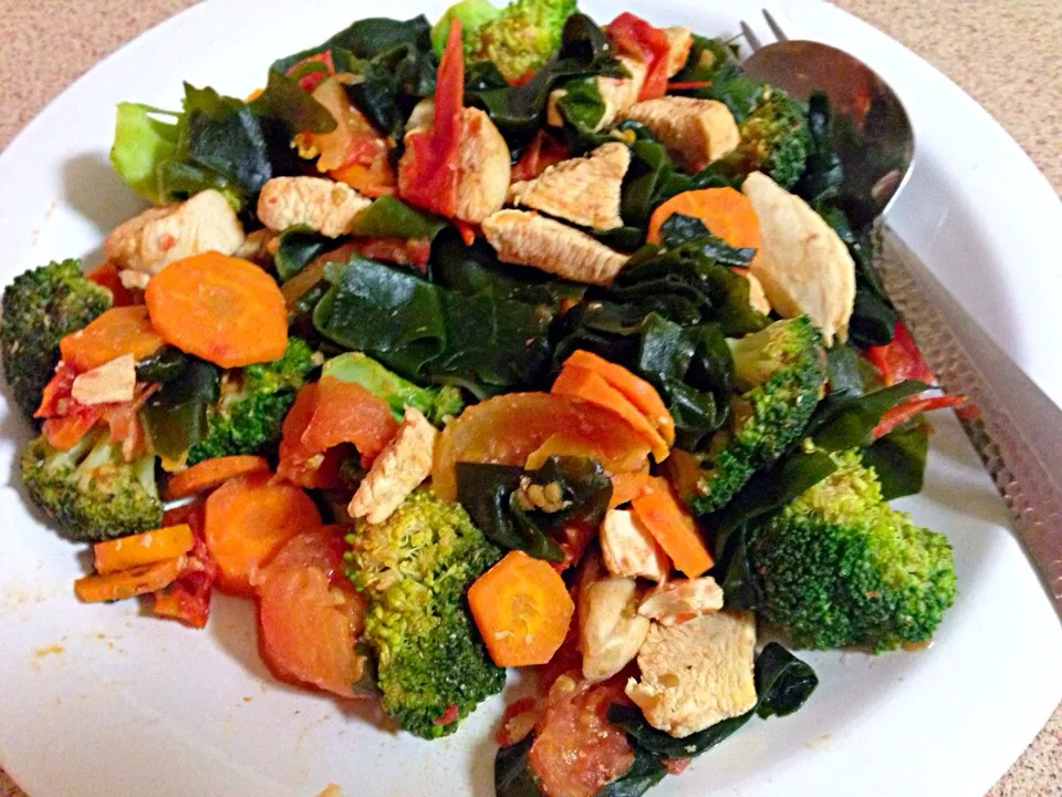 Snapdishの料理写真:Stir fried vege with chicken|Jennieさん