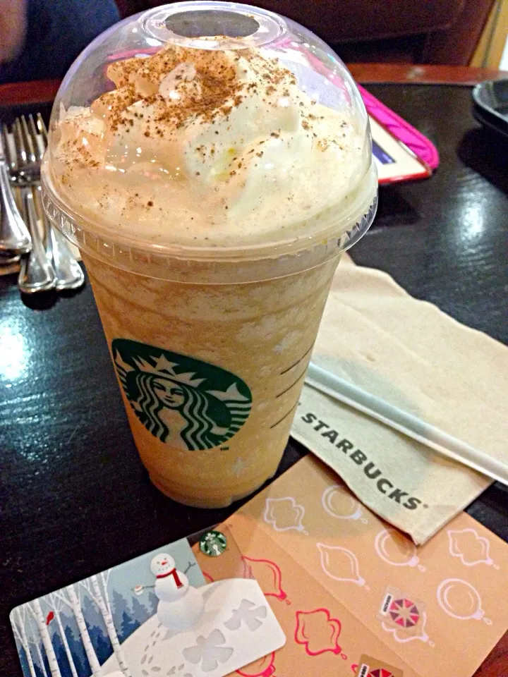 Gingerbread Frappuccino!|iamfem05さん