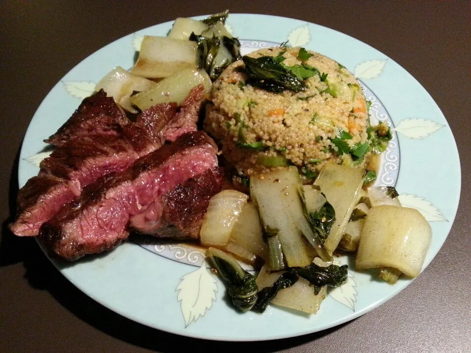 Snapdishの料理写真:Chuckeye steak, tabouleh and sweet and sour bok choy|Frank&Jolanda - Eteninbeeldさん