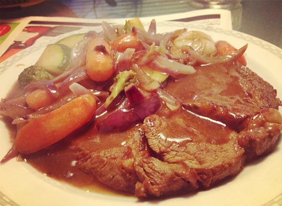 Steak in red wine sauce|LCさん