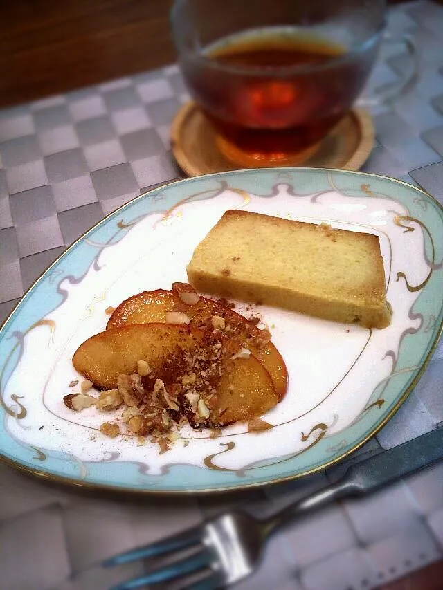 さつまいもプリンと焼きりんご|あっちゃんさん