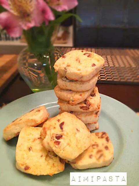 ドライデイツ入りチーズクッキー☆cheese cookie with dried dates|aimipastaさん