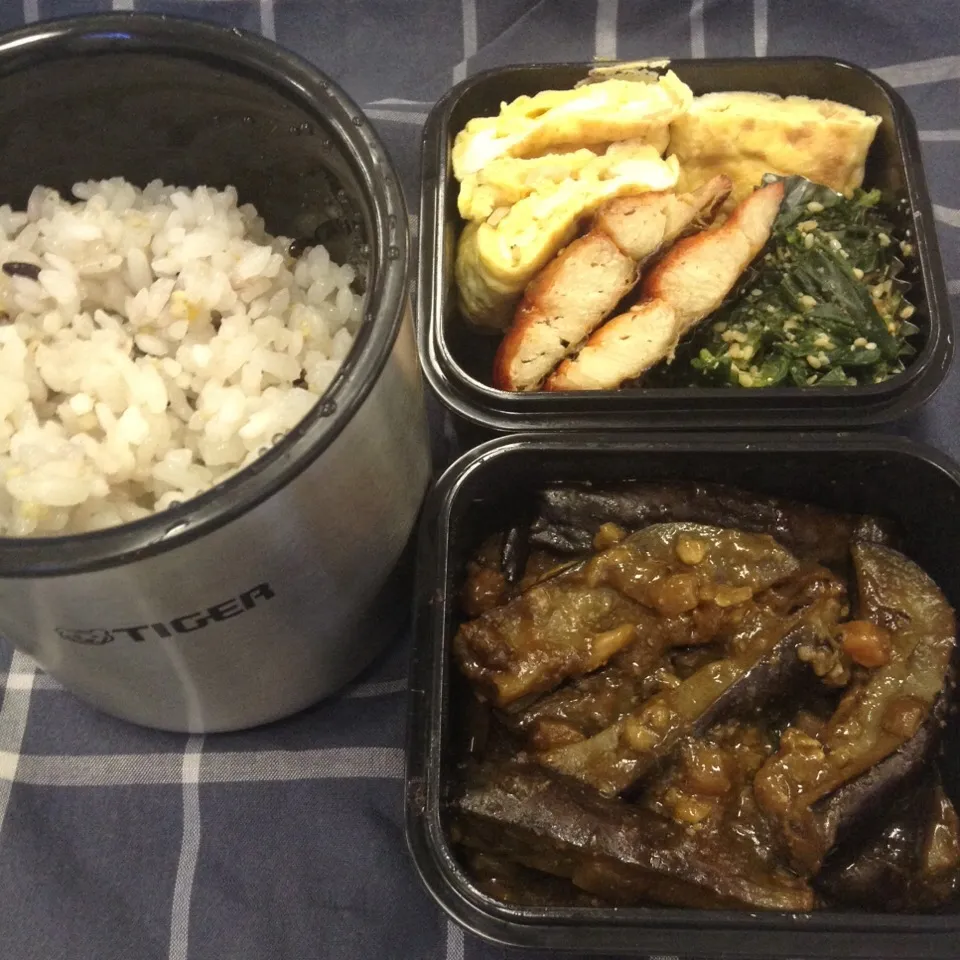 弁当（茄子肉味噌炒め、鰆みりん干し、玉子焼き、ほうれん草ゴマ和え）|SasaMasa213さん