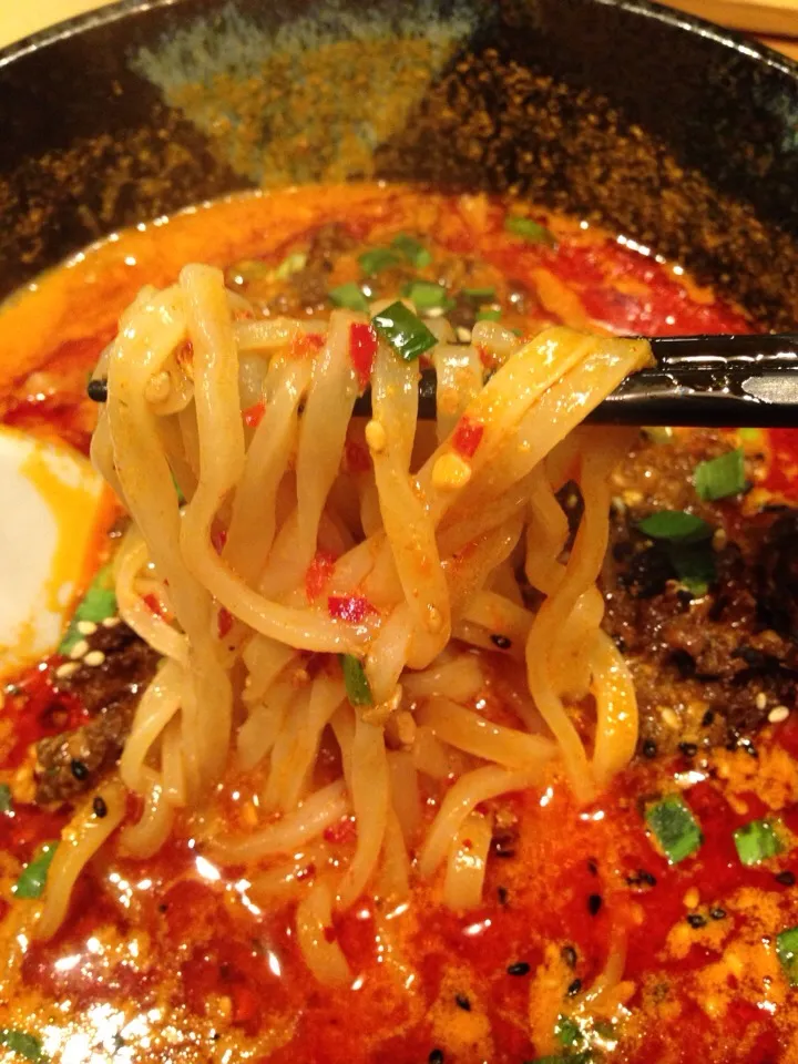 無頼担々麺の麺|中華蕎麦 銀時さん