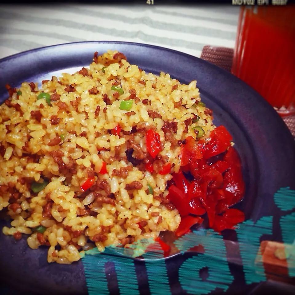 ドライカレーのおチビたち晩ご飯。|まりさん