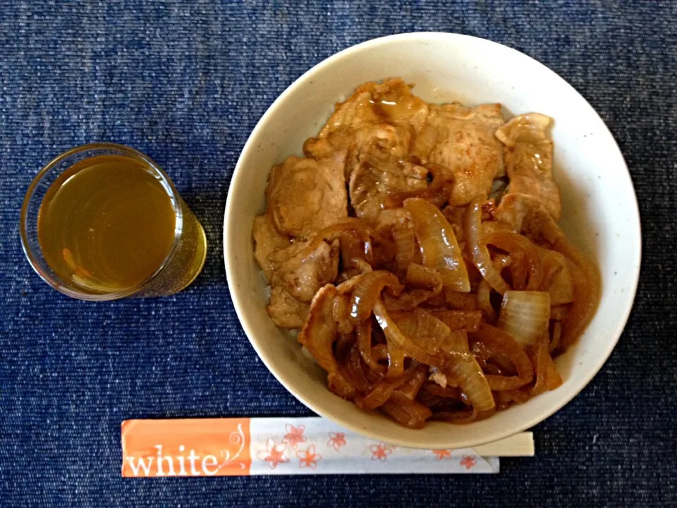 豚の生姜焼き丼|ばーさんさん