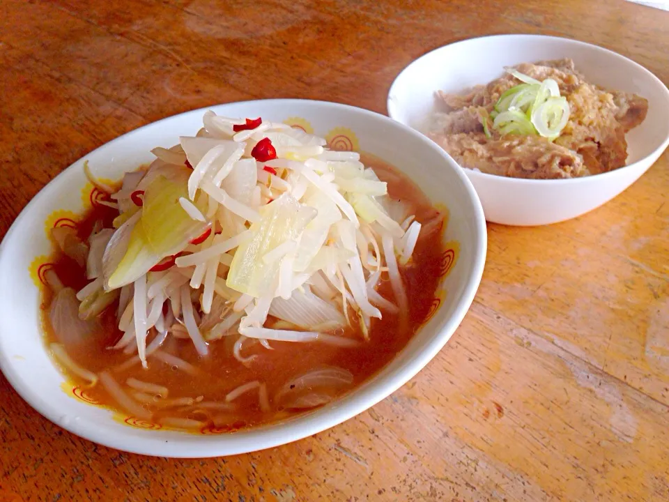 野菜たっぷり味噌ラーメンとミニ生姜焼き丼|Keita Ishiiさん