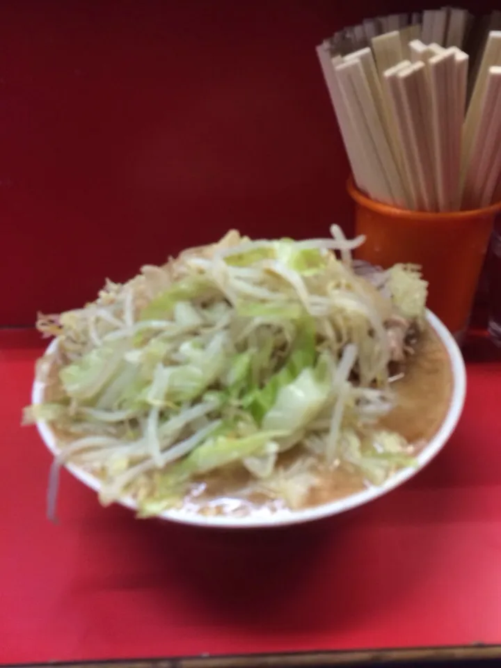 ぶたラーメン ニンニク、野菜増し、アブラ、カラメ|Hajime Sakaiさん