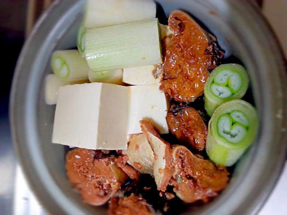 葱とサバ味噌煮缶のプチ鍋|Aiko Haradaさん