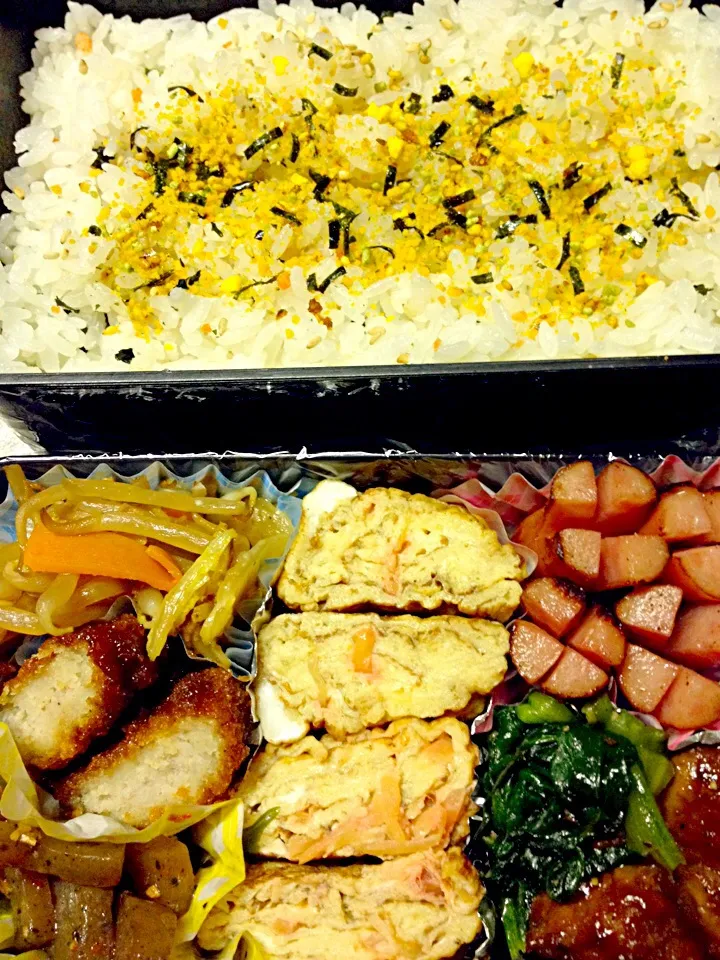 お弁当〈紅しょう入卵焼き〉|yocoさん