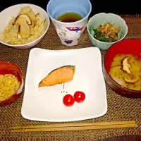 Snapdishの料理写真:✏ハブ茶。和食^ ^何年ぶりかの松茸ご飯です（＾＿＾）☆春菊のお浸しも！|えりんぎさん